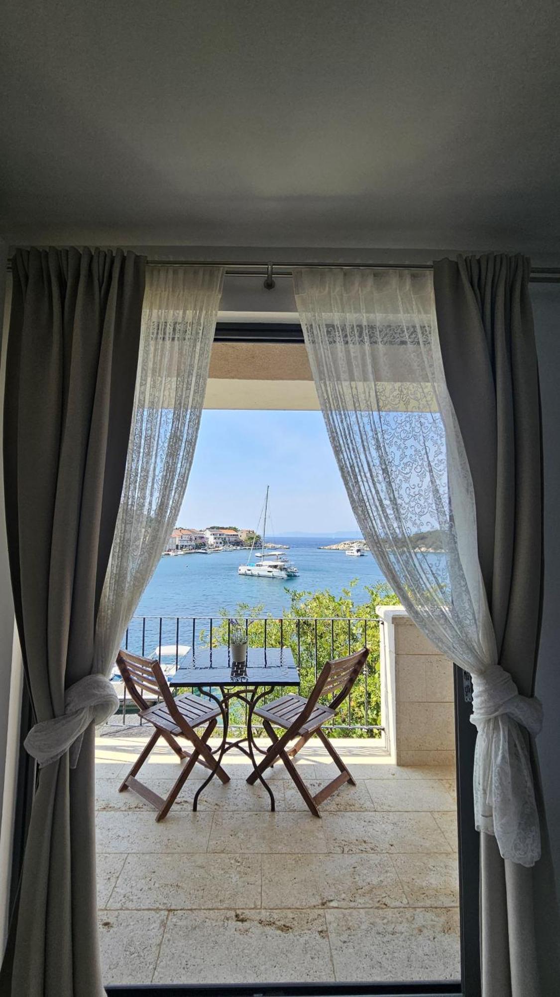 Guesthouse Augusta Insula Lastovo Exterior photo